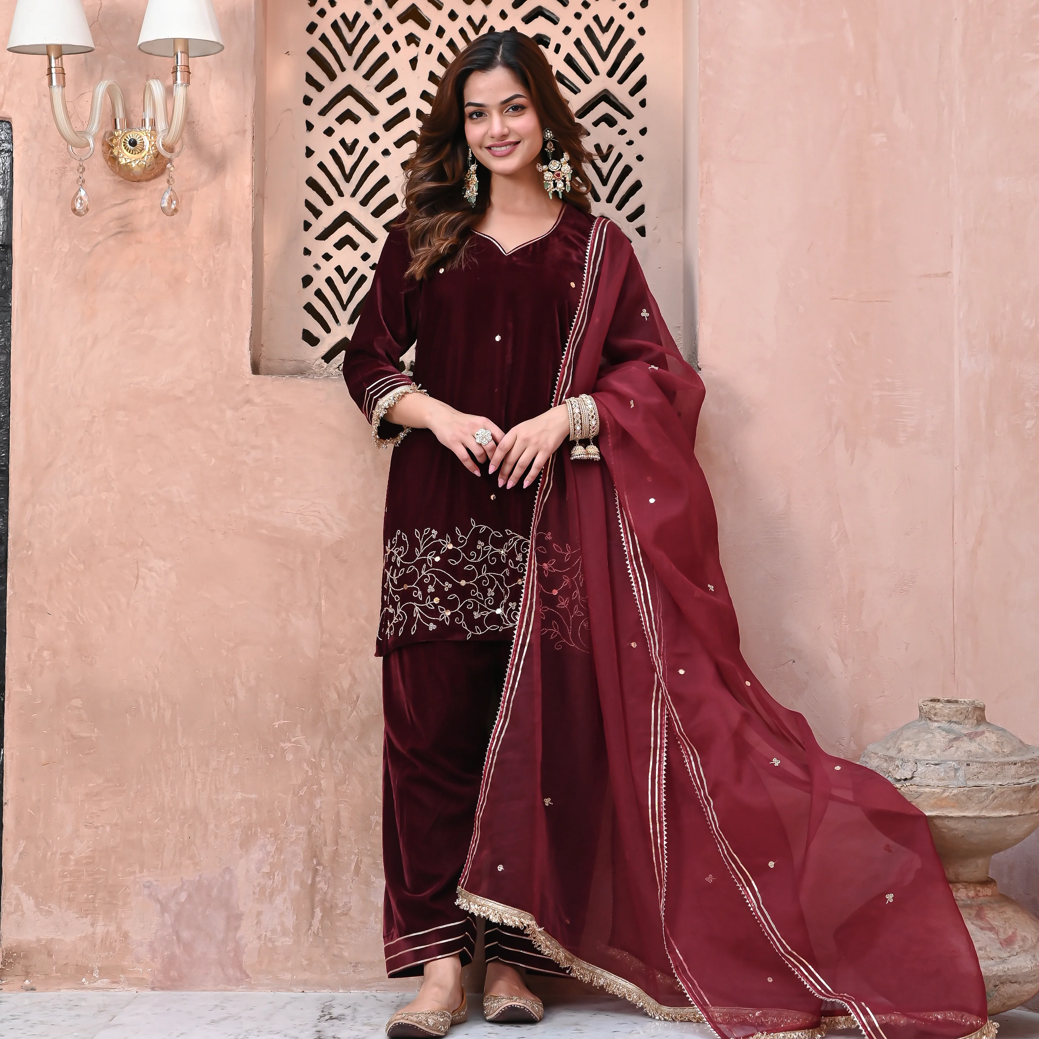 VELVET KURTA SET