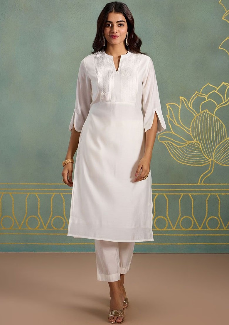 Notch Neck Straight Kurta With Pyjamas And Dupatta