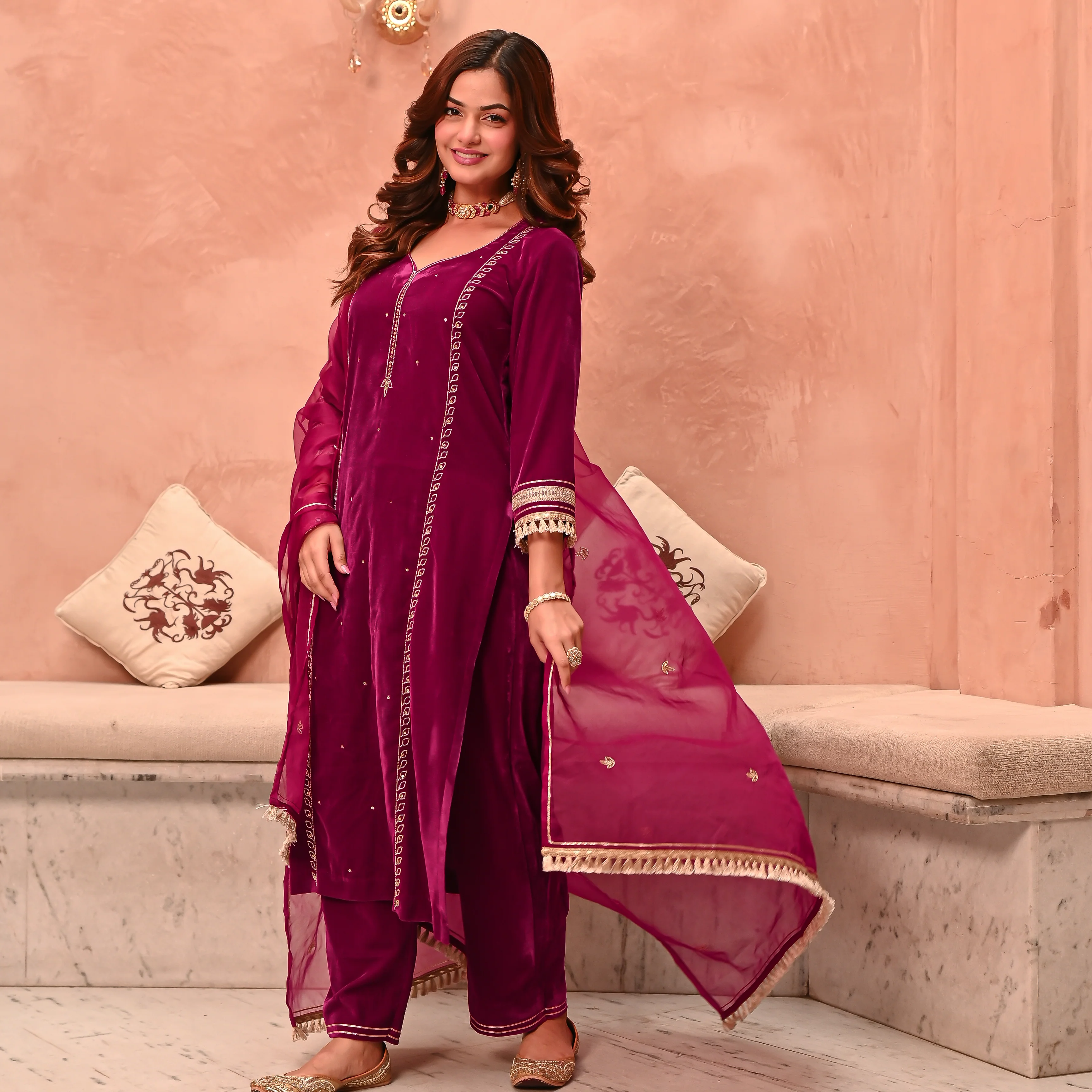 VELVET KURTA SET