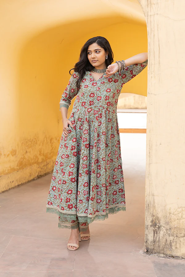 The Green Red Handblock Anarkali Set With Doriya Dupatta