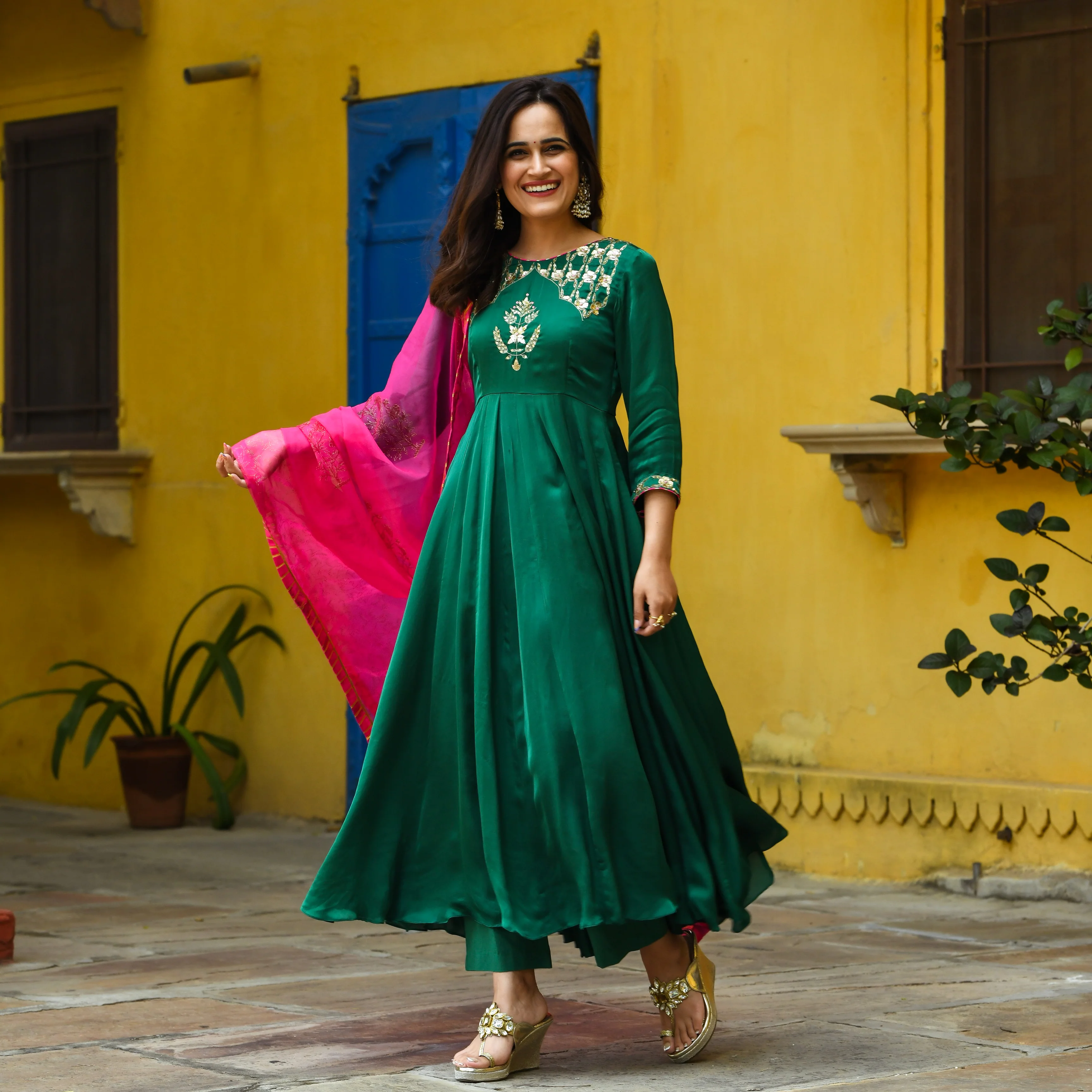 GREEN SARTIN KURTA SET