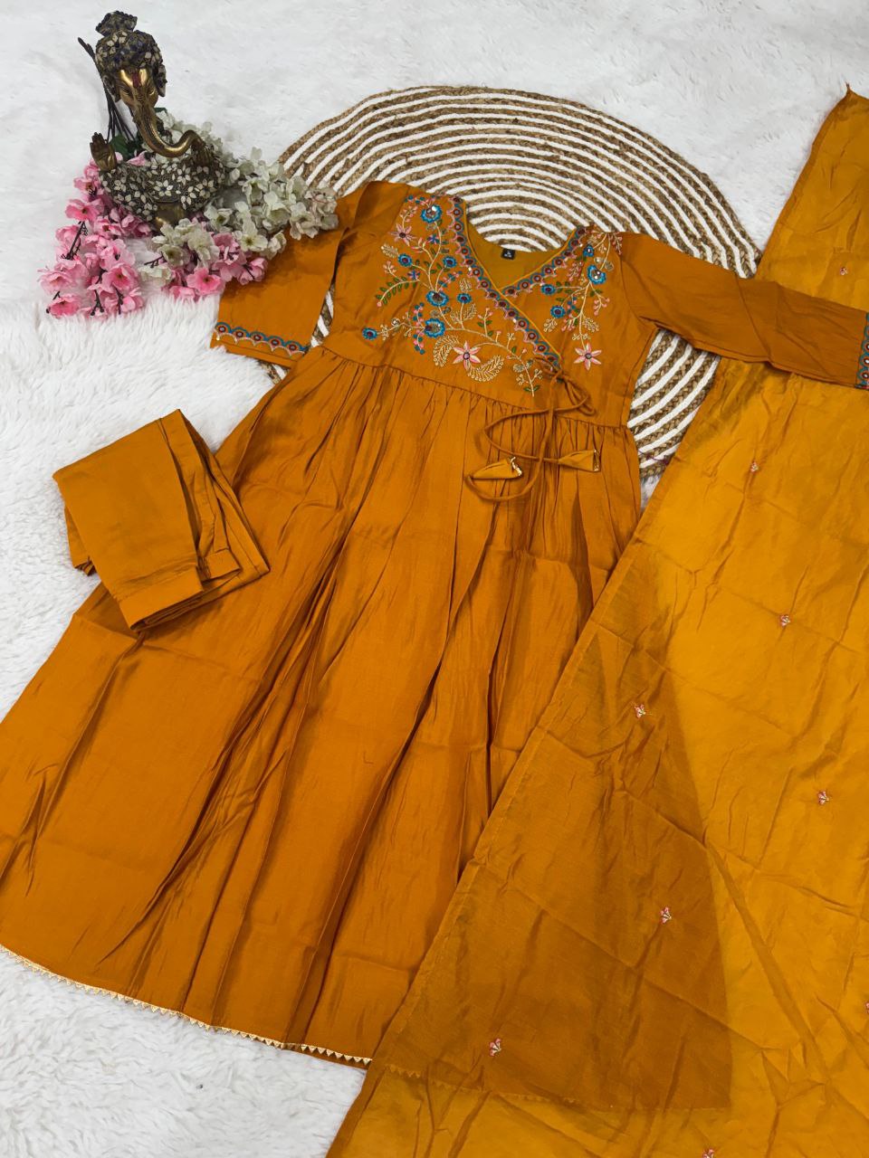 New kurti duptta and bottom set