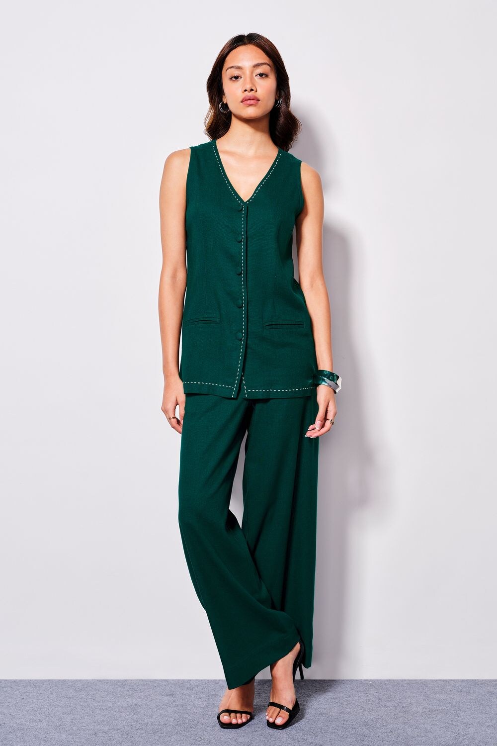 Dark Green Solid Viscose Rayon V-Neck Women Regular Fit Co-ord Sets