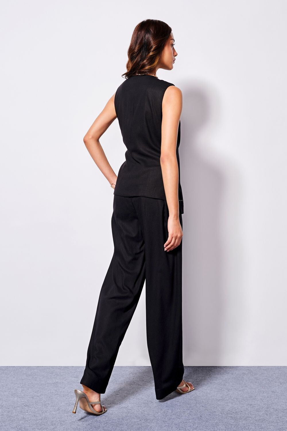 Black Solid Viscose Rayon V-Neck Women Slim Fit Co-ord Sets