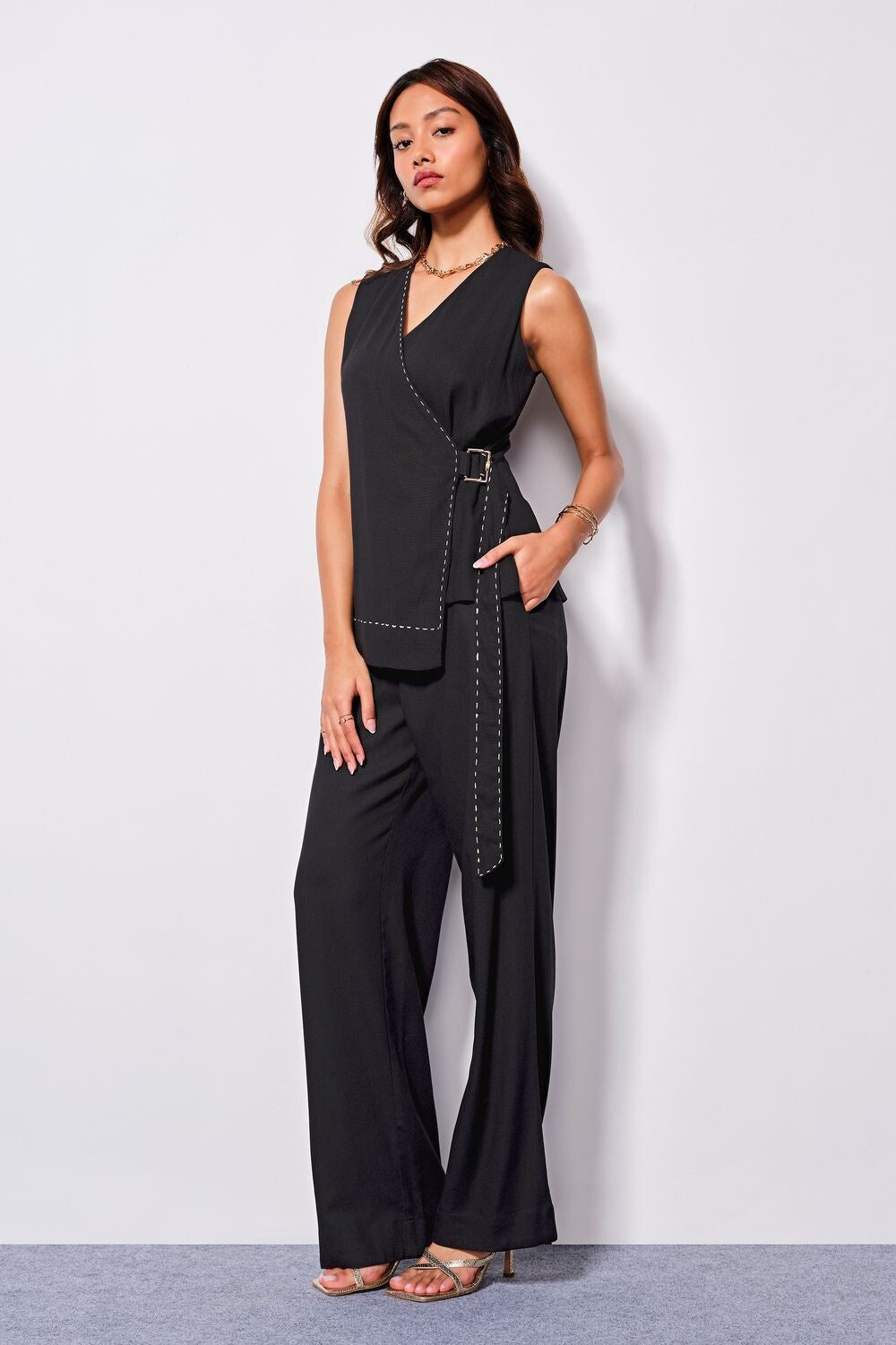 Black Solid Viscose Rayon V-Neck Women Slim Fit Co-ord Sets