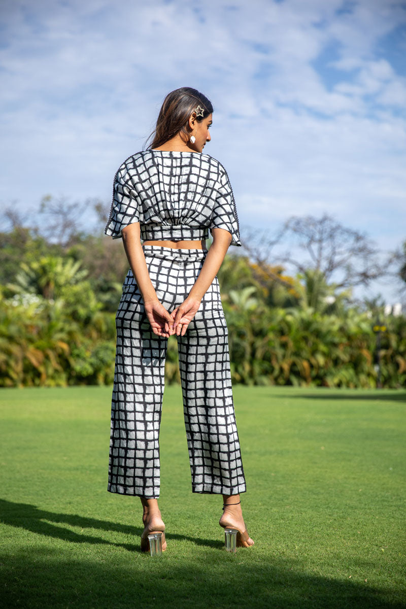 Cubic Curves Linen Co-Ord Set